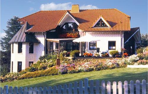 Brilon Apartment | Awesome Apartment In Brilon-Madfeld
