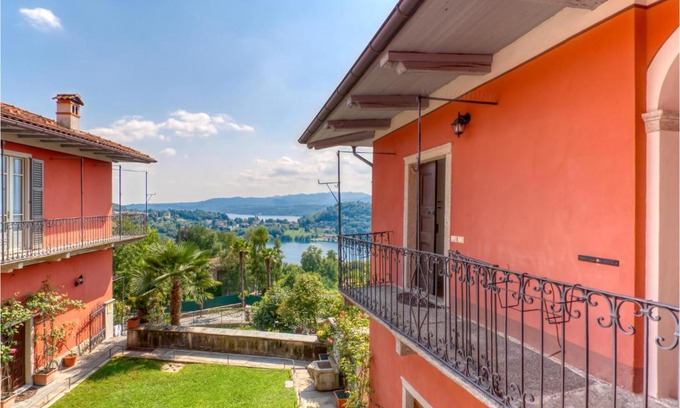 Carcegna Apartment | Awesome Apartment In Carcegna Di Miasino No