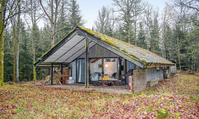 Ronninge House | Awesome home in Annerstad with sauna