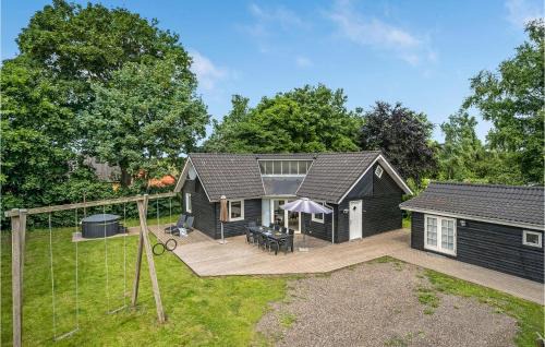 Farvang House | Awesome Home In Fårvang With Sauna