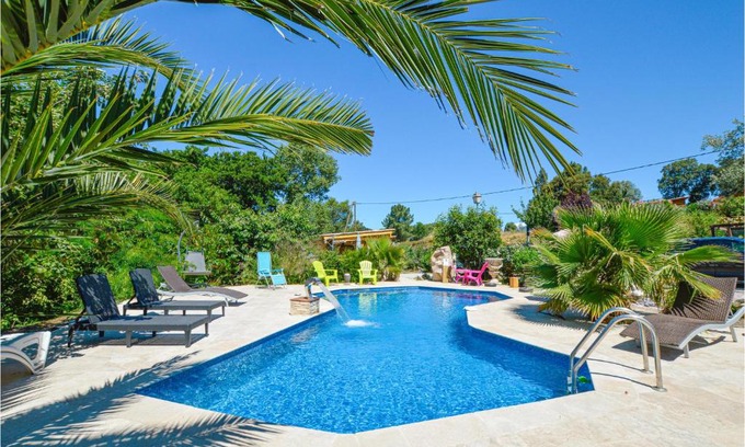 Petreto-Bicchisano House | Awesome Home In Petreto Bicchisano