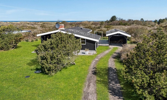 Hirtshals House | Awesome home in Hirtshals with WiFi