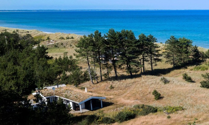 Bratten Strand House | Awesome home in Jerup with WiFi