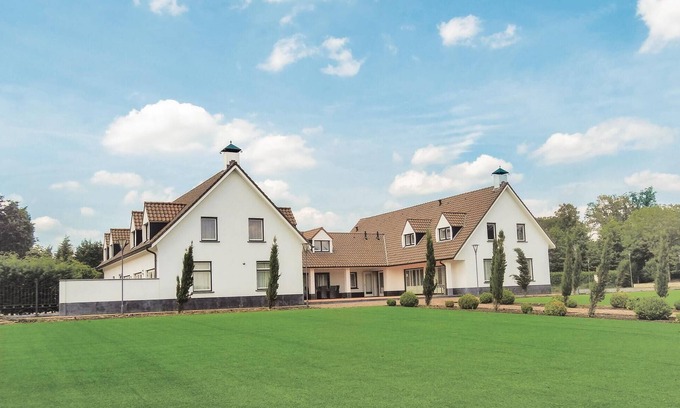 Kessel House | Awesome home in Kessel with kitchen