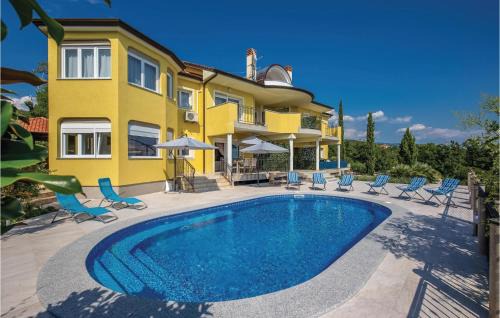 Kostrena House | Awesome Home In Kostrena With Wifi