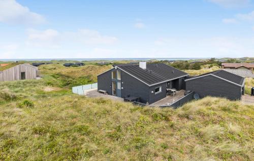 Grønhøj House | Awesome Home In Løkken With Kitchen