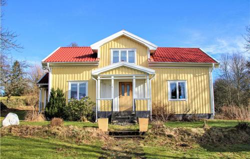 Torup House | Awesome Home In Torup With Wifi