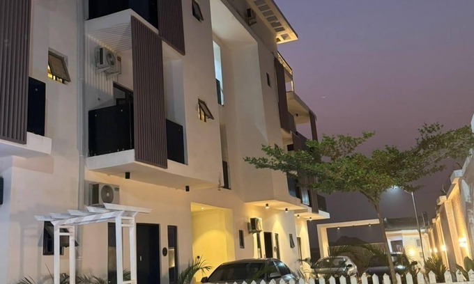 Abuja Apartment | Ayahs Court