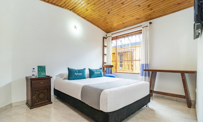 Chia Hotel | Ayenda Hotel Casona Santa Rosa