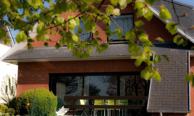 Sint-Martens-Lierde Bed & Breakfast | B&B Goudsbloempje