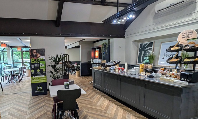 Clou Bouchet Hotel | B&B HOTEL Niort Sud Venise Verte