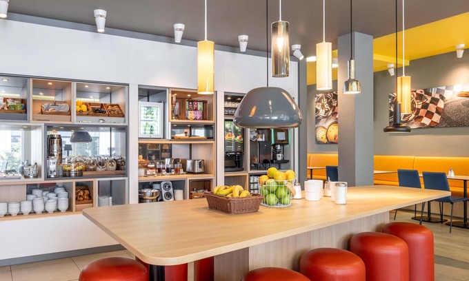 Stuttgart Hotel | B&B Hotel Stuttgart-Zuffenhausen