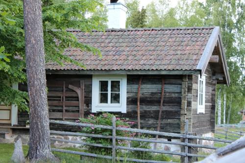 Ockelbo Bed & Breakfast | B&B i 1700-talsstil på Oklagård