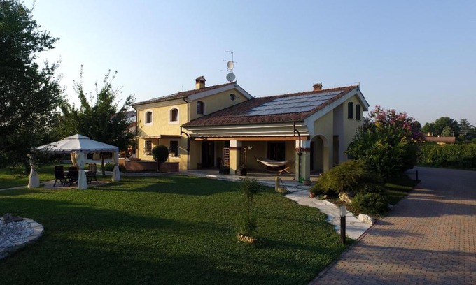 Rubano Bed & Breakfast | B&B Melograno MC