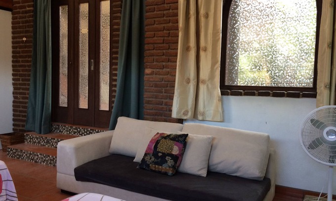 Playas de Tijuana Bed & Breakfast | B&B Oui Madame