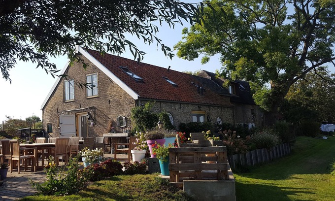 Municipality of Midden-Delfland Bed & Breakfast | B&B Rechthuis van Zouteveen