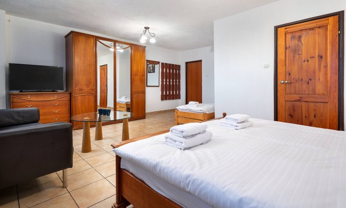 Bielsko-Biala Bed & Breakfast | B&B Widok
