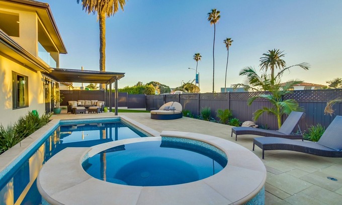 Upper Hermosa House | B5222 Endless Summer - La Jolla