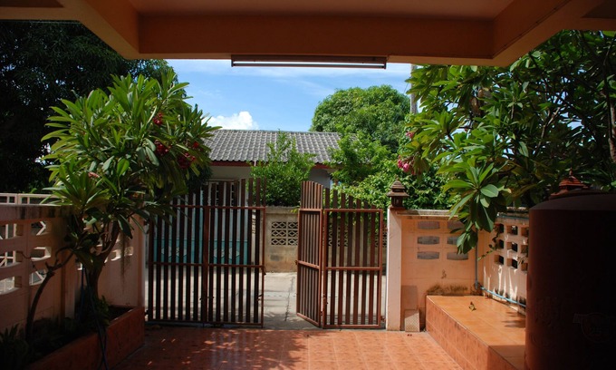 Hat Chao Samran House | Baan Khun Nong
