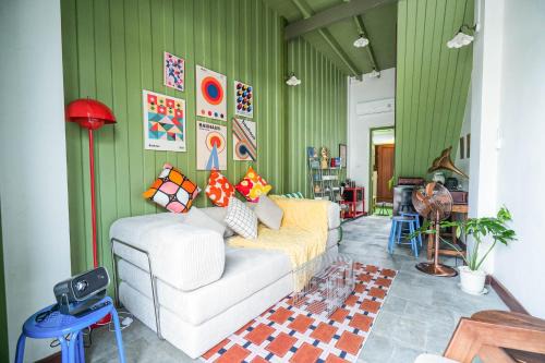 Chakkrawat House | Baan Lek Tee 6 - Chinatown near Yaowarat and MRT