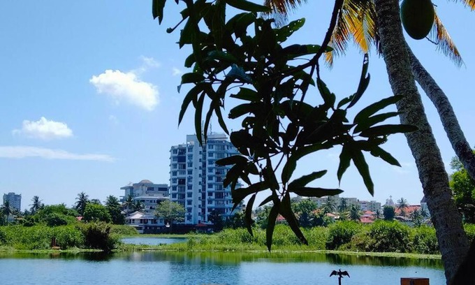 Vyttila Villa | Backwater facing villa in Vytilla, Kochi