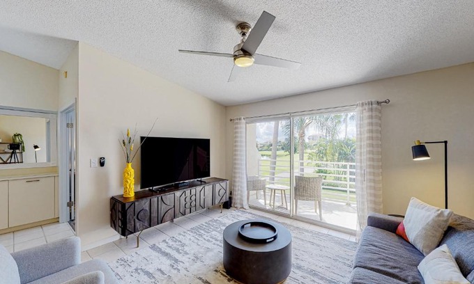 Isla del Sol Apartment | Bahia Del Mar 241