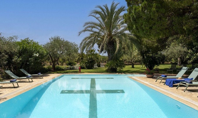 Castelvetrano Villa | Balù - Five Bedroom Villa, Sleeps 11