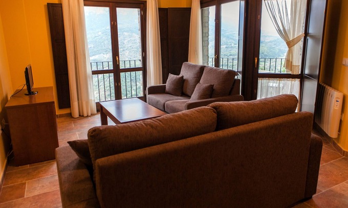 Roda de Isabena Apartment | Balcón de Roda - SIERRA SUR, spacious well-equipped apartments free wifi