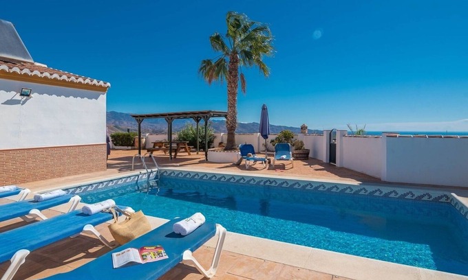 Benamargosa Cottage | Balcon de la Axarquia Almáchar by Ruralidays