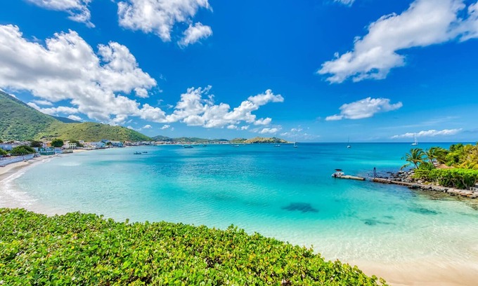 Grand Case Resort | Balcony Views + Private Beach Access | Paddleboard & Relax in Style
