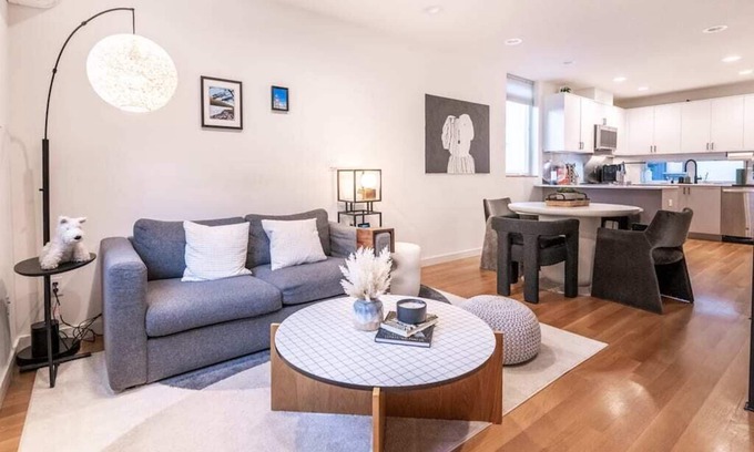 West Woodland House | Ballard's Pet-Friendly Mid Century Home + Rooftop Deck