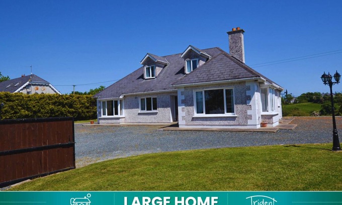 Cahore House | Ballygarrett Holiday Home by Interhome