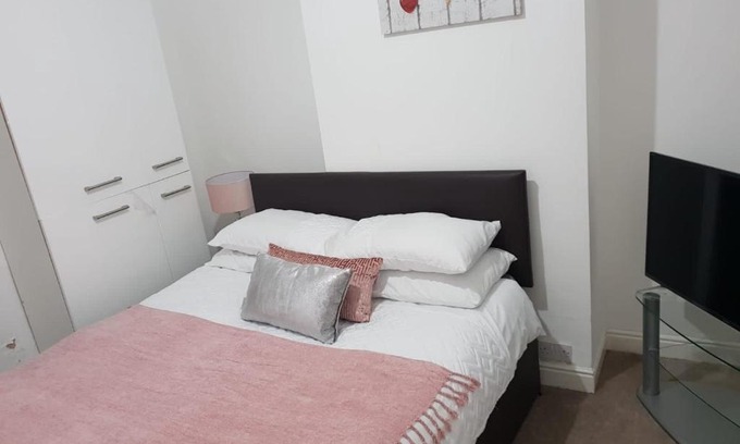 Manchester Apartment | Bambz Apartment 2