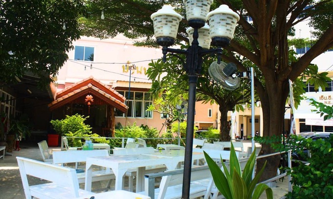 Khon Kaen Hotel | Ban Bua Resort & Hotel