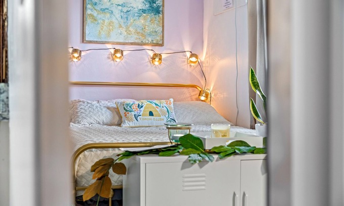 Southwest Apartment | Banana Bungalow with Dreamy New Bathroom