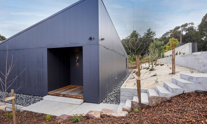 Hepburn Springs House | Banjo Treehouse - Architectural Elegance