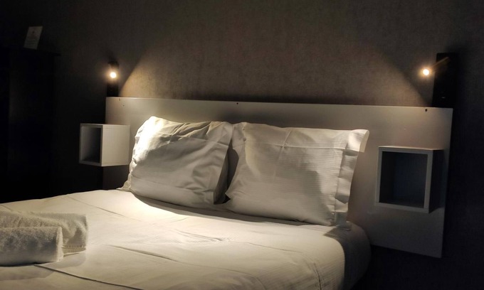 Montrevel-en-Bresse Hotel | Bar Hotel du Centre