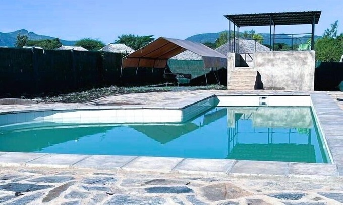 Isiolo Bed & Breakfast | Baraka Camp