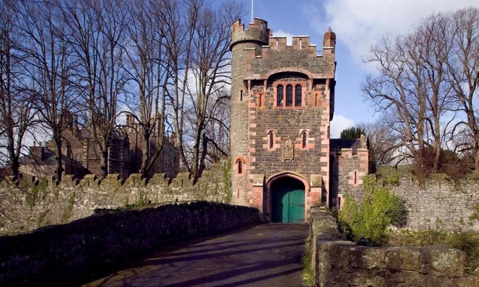 Glenarm House | Barbican