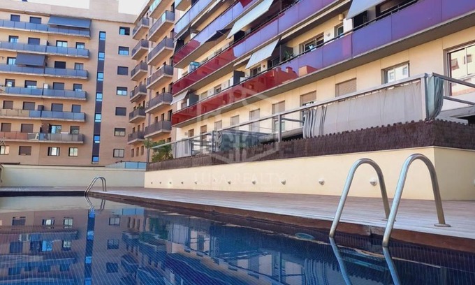 Poblenou Apartment | Barcelona Beach Breeze