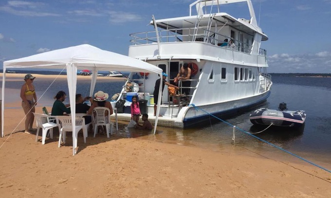 Santarem Boat Rental | Barco Seu Meschede