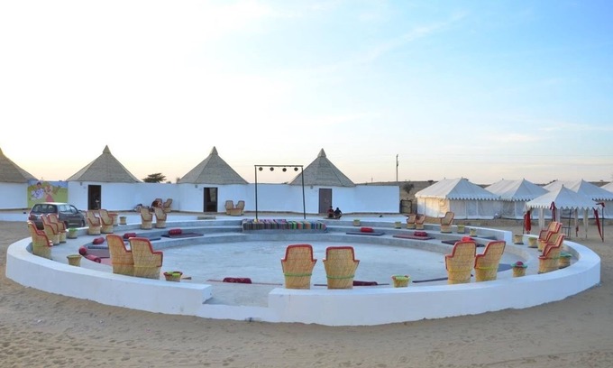 Jaisalmer Hotel | Barkha Desert Safari Camp Sam Sand Dunes