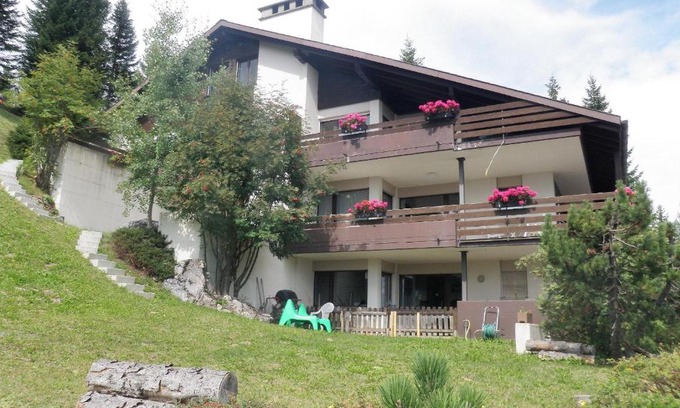 Valbella Apartment | Barlangia (453 Ko)