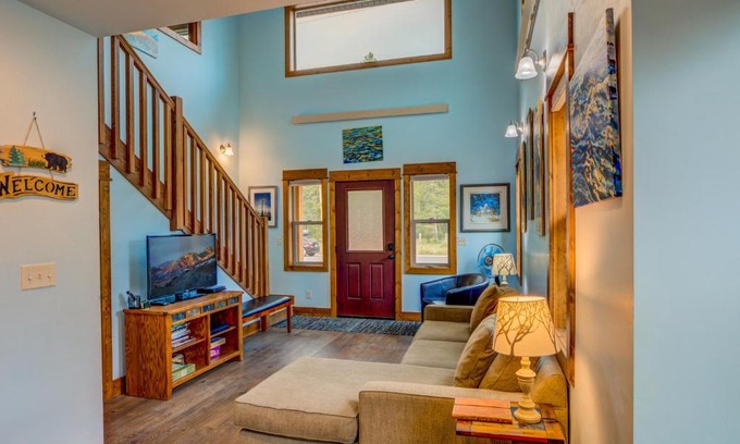 West Yellowstone House | Barnes on Boundary Unit A