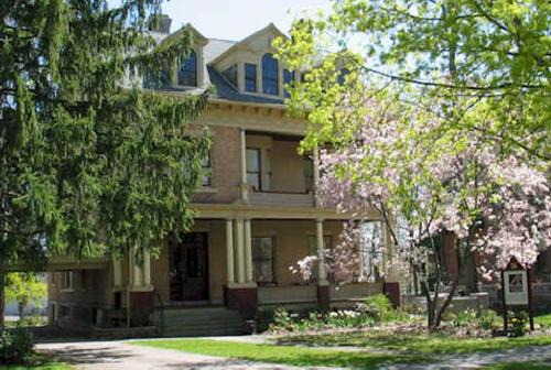 Seneca Falls Bed & Breakfast | Barrister's Bed & Breakfast