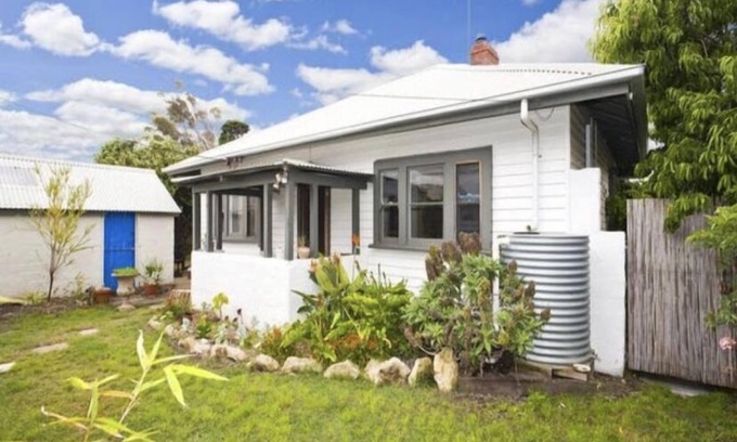 Barwon Heads House | Barwon Heads beach house - 3 bedrooms - central location