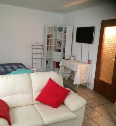 Holzminden Apartment | BASEMENT Links 108A 1 Zimmer Apartment