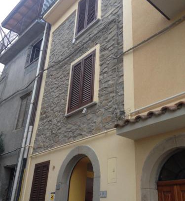 Basico House | Basicò un balcone sul mare - Casa SALITA FOTI -Case vacanza Sicilia&Toscana-