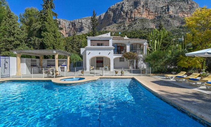 Montgo de Toscamar Villa | Basilmary by Aguilarent