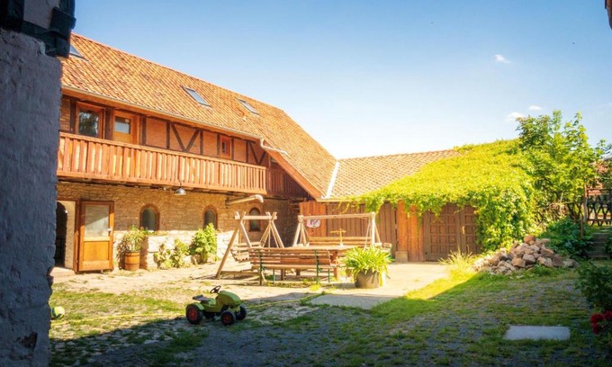 Wienrode Apartment | Bauernhof Lisa Offenstall und Taubenschlag